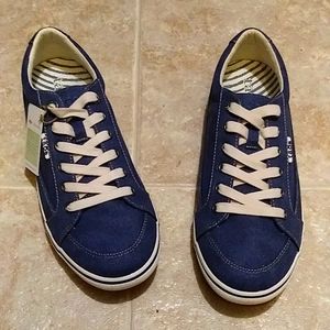 New 🔥😍Taos Starsky blu Distressed Canvas Casual Lace Up Sneakers Shoes size 11